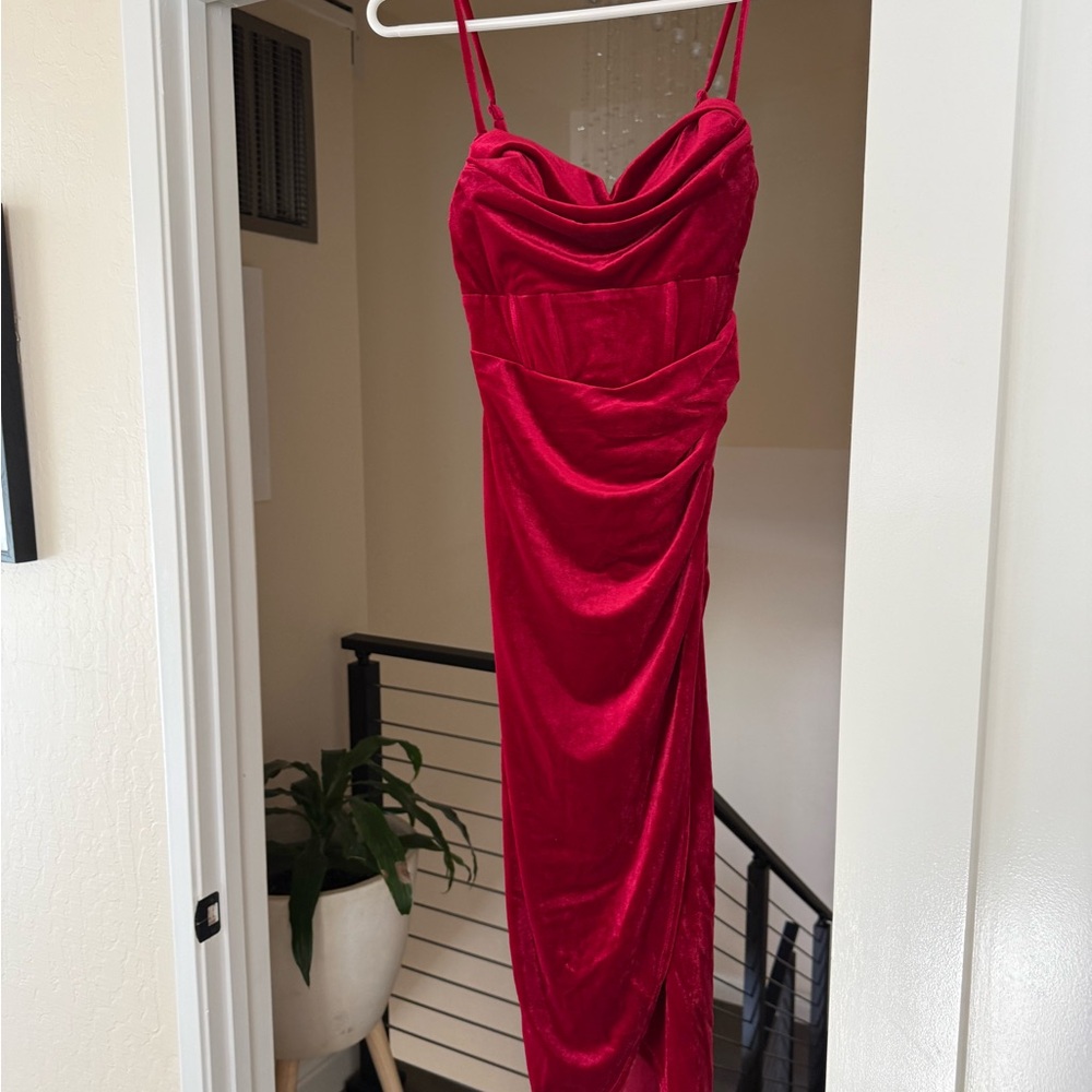 NWT Windsor velvet corset style formal Dress size Small/S